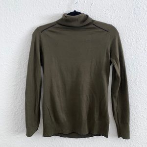 Banana Republic Long Sleeve